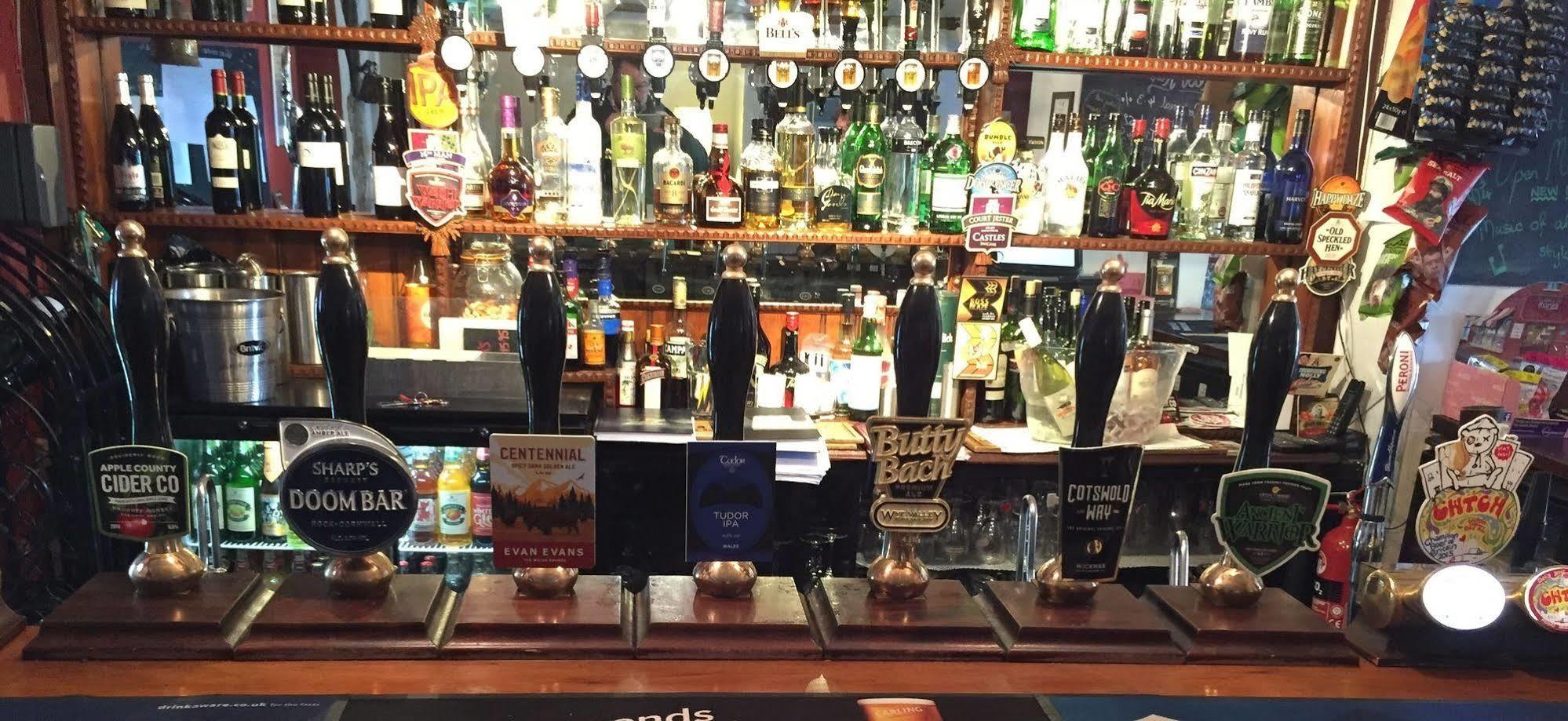 The New Court Inn 우스크 외부 사진