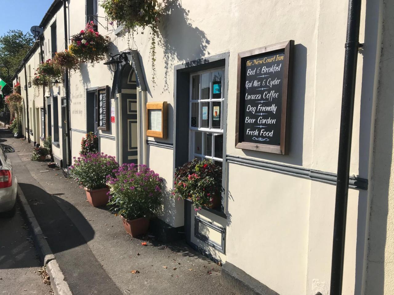 The New Court Inn 우스크 외부 사진